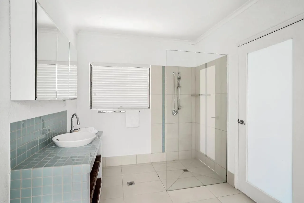 Belle Escapes Villa Rosa Just Minutes To Trinity Beach Australia