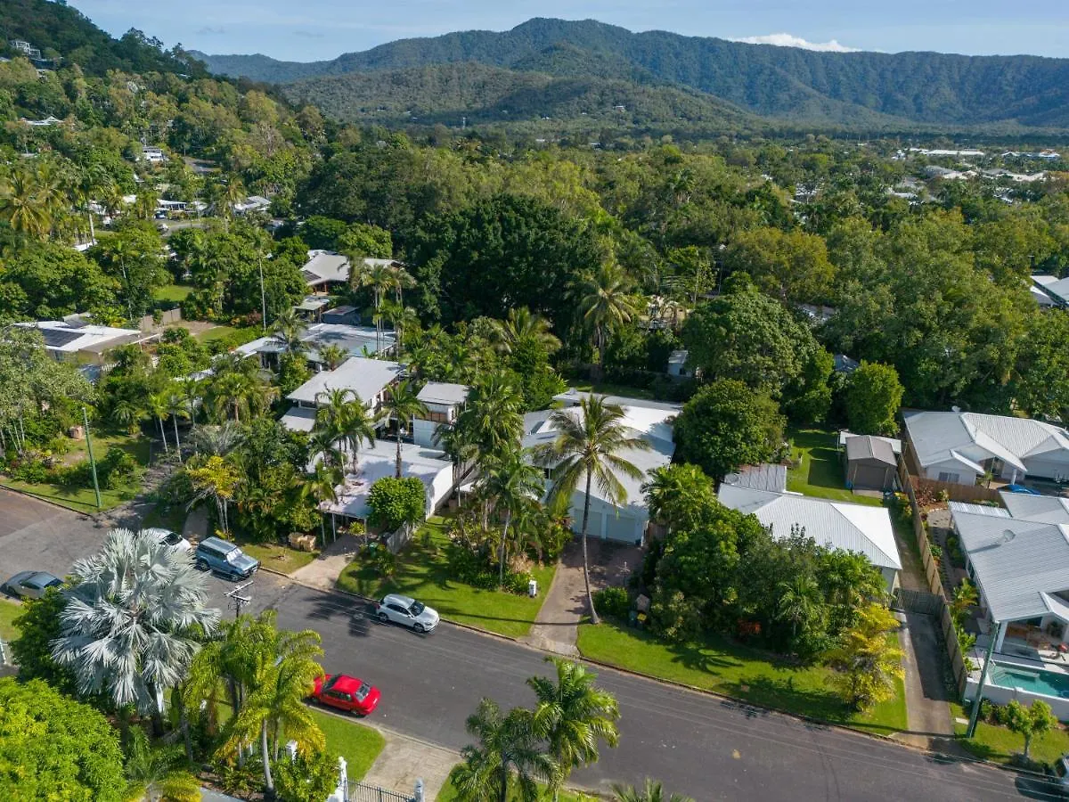 Belle Escapes Villa Rosa Just Minutes To Trinity Beach Holiday home